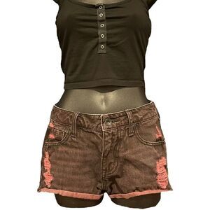 Blackheart Red Undertone High Rise Distressed Shorts Junior’s 1